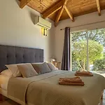 Pool Heated, Calm, Comfort & Beaches Villa